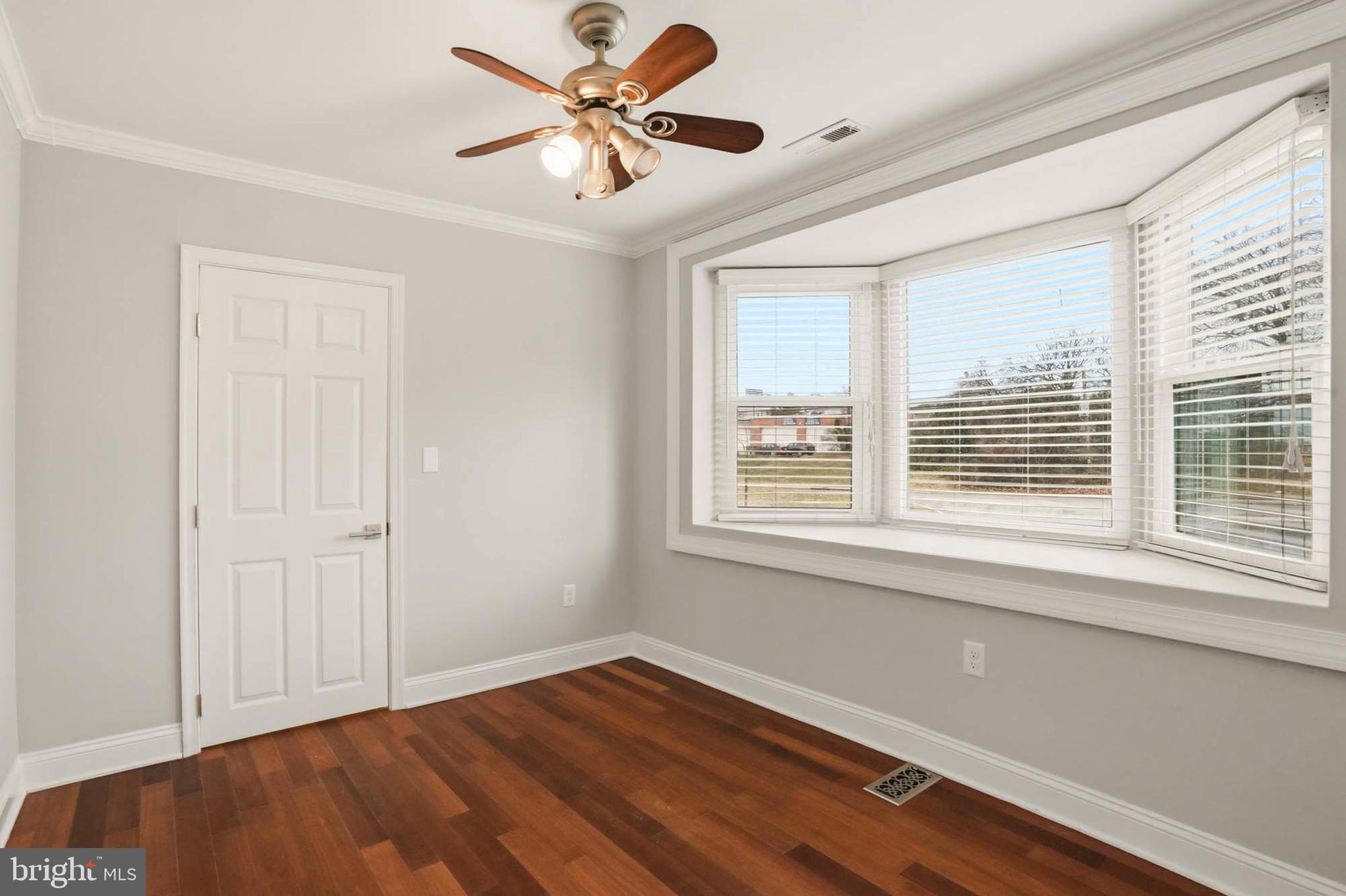 EAST KENWOOD PARK - Residential