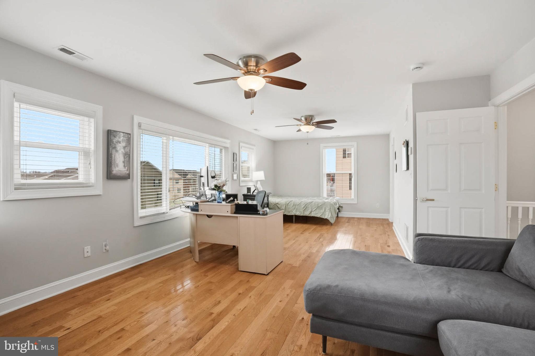 EAST KENWOOD PARK - Residential