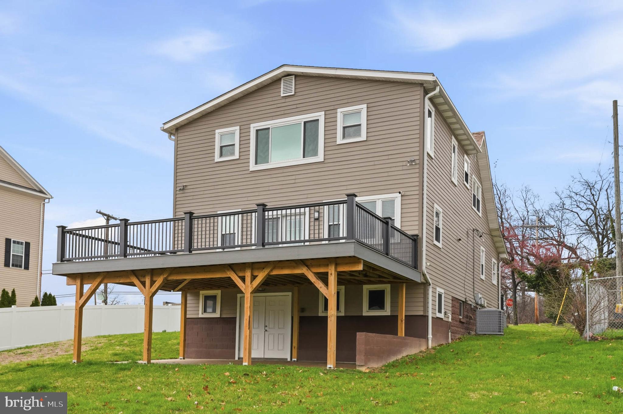 EAST KENWOOD PARK - Residential