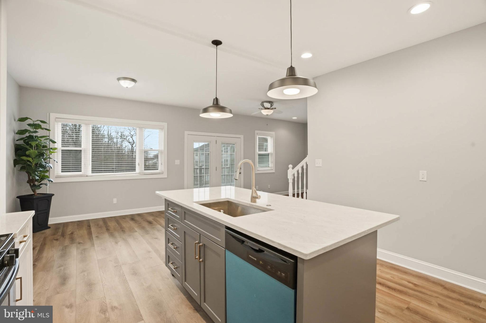 EAST KENWOOD PARK - Residential