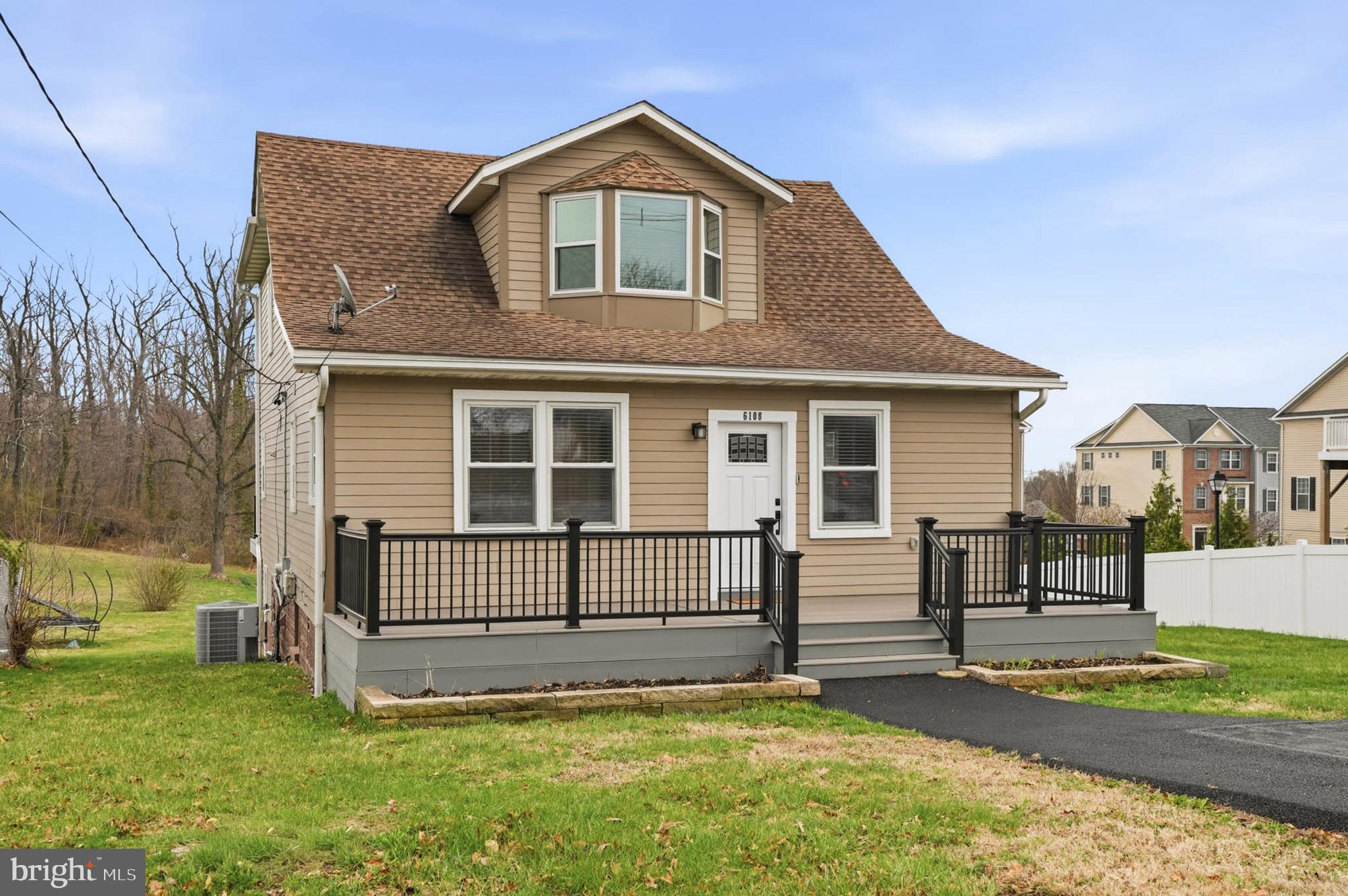 EAST KENWOOD PARK - Residential