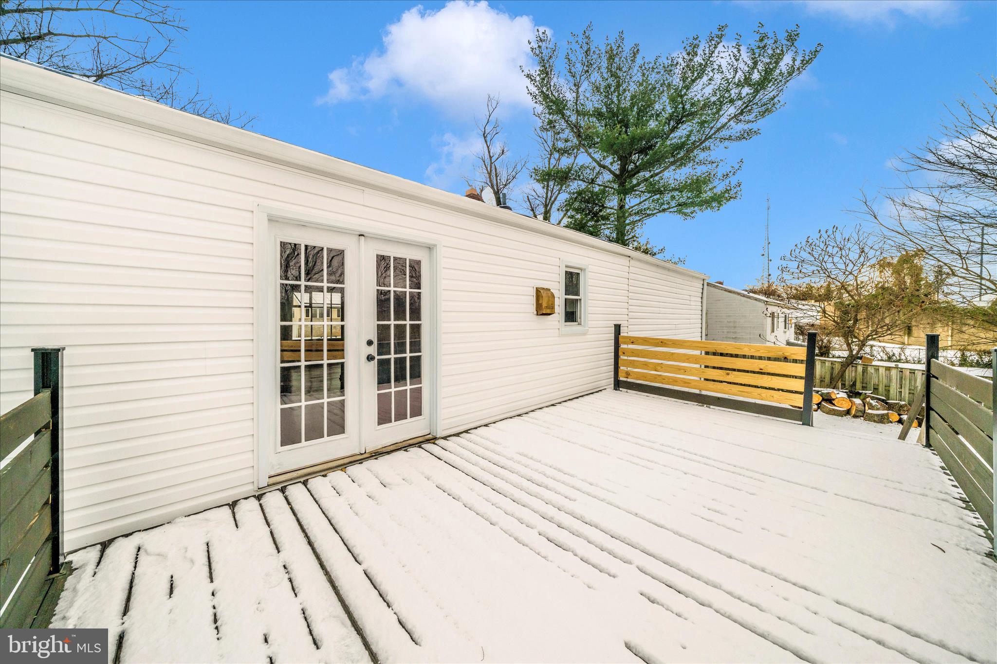 LANHAM ACRES - Residential