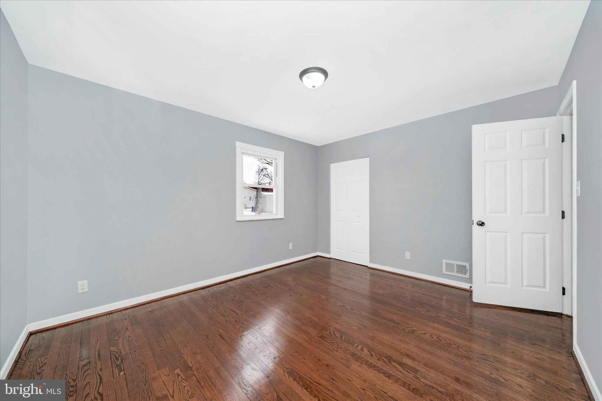 LANHAM ACRES - Residential