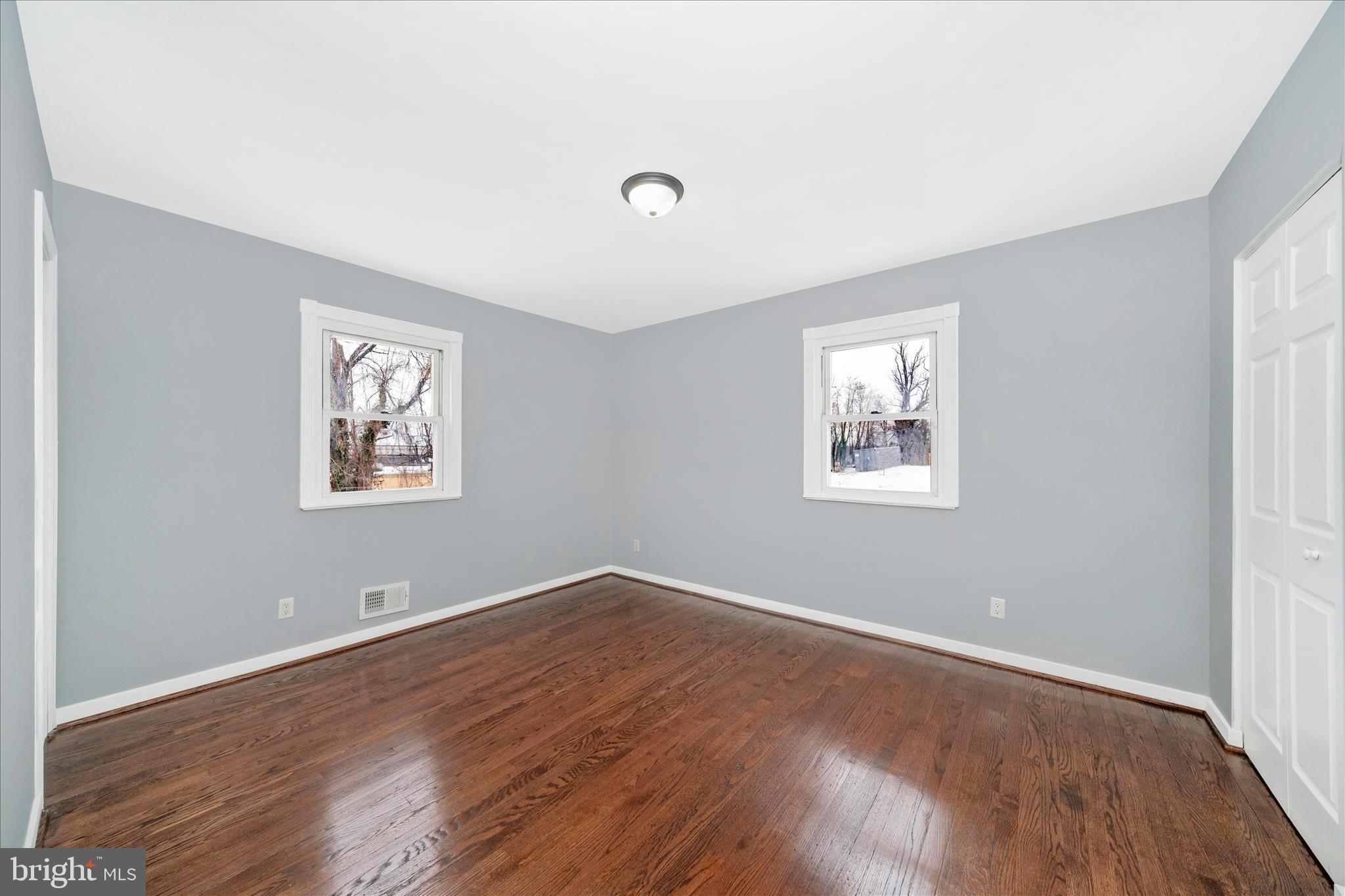 LANHAM ACRES - Residential