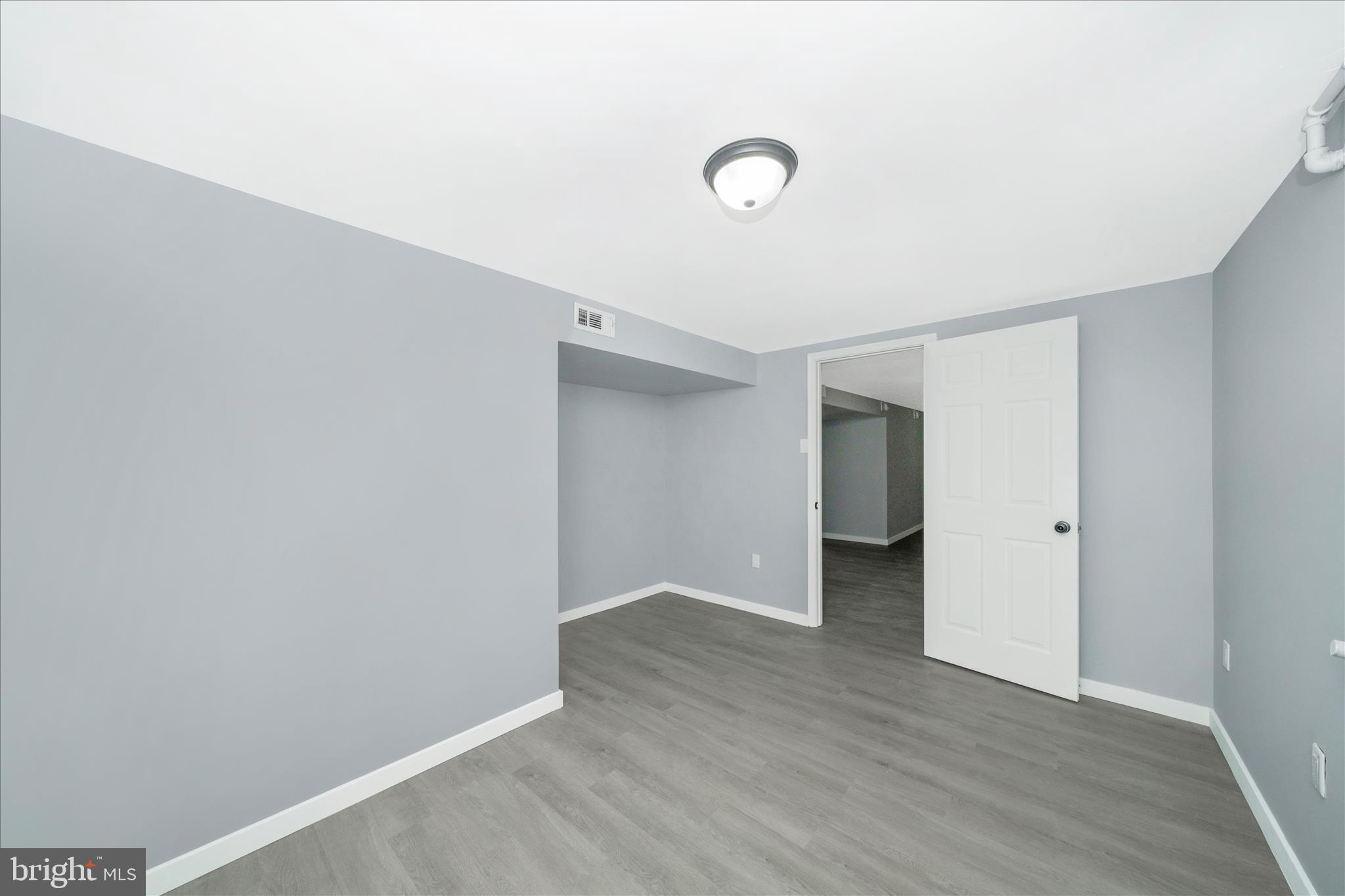 LANHAM ACRES - Residential