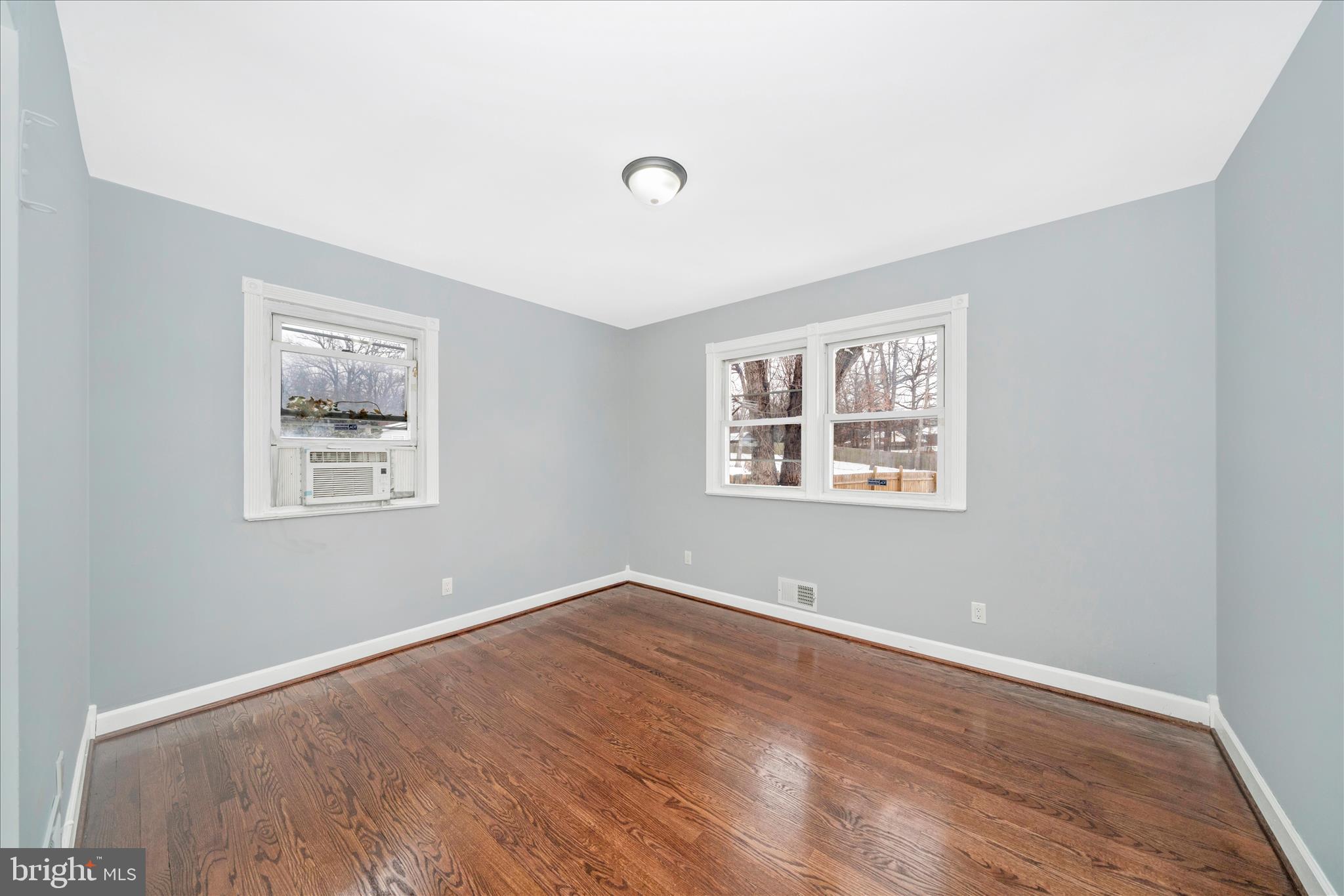 LANHAM ACRES - Residential