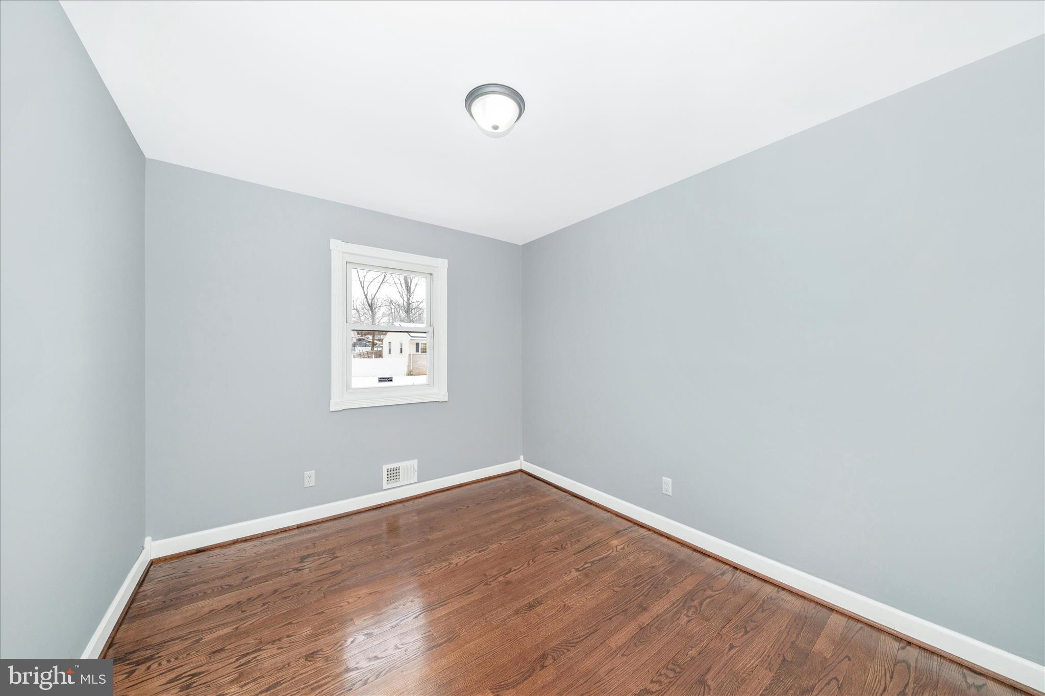 LANHAM ACRES - Residential