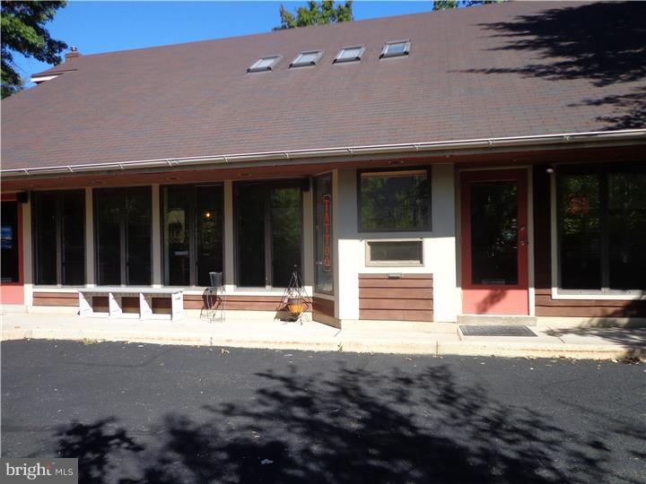 DOYLESTOWN BORO - Commercial Lease