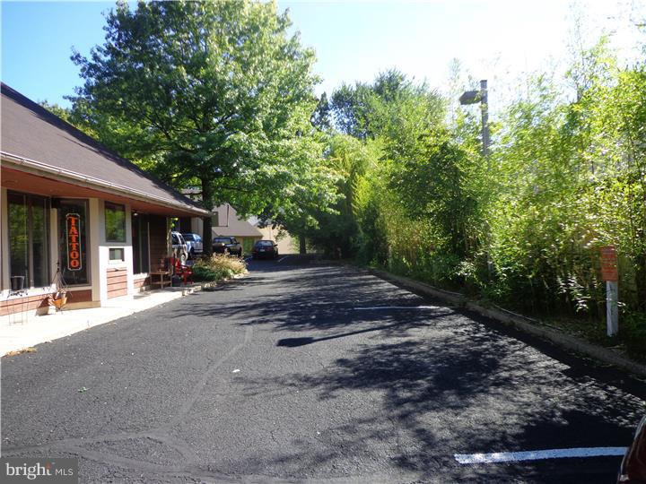 DOYLESTOWN BORO - Commercial Lease