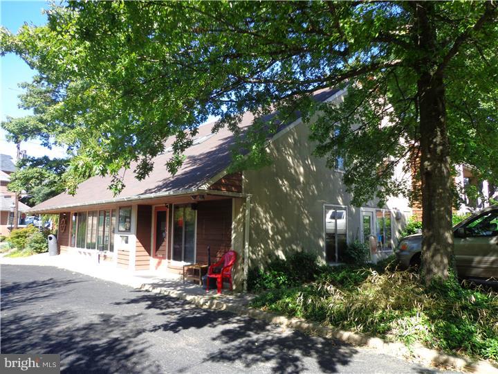 DOYLESTOWN BORO - Commercial Lease