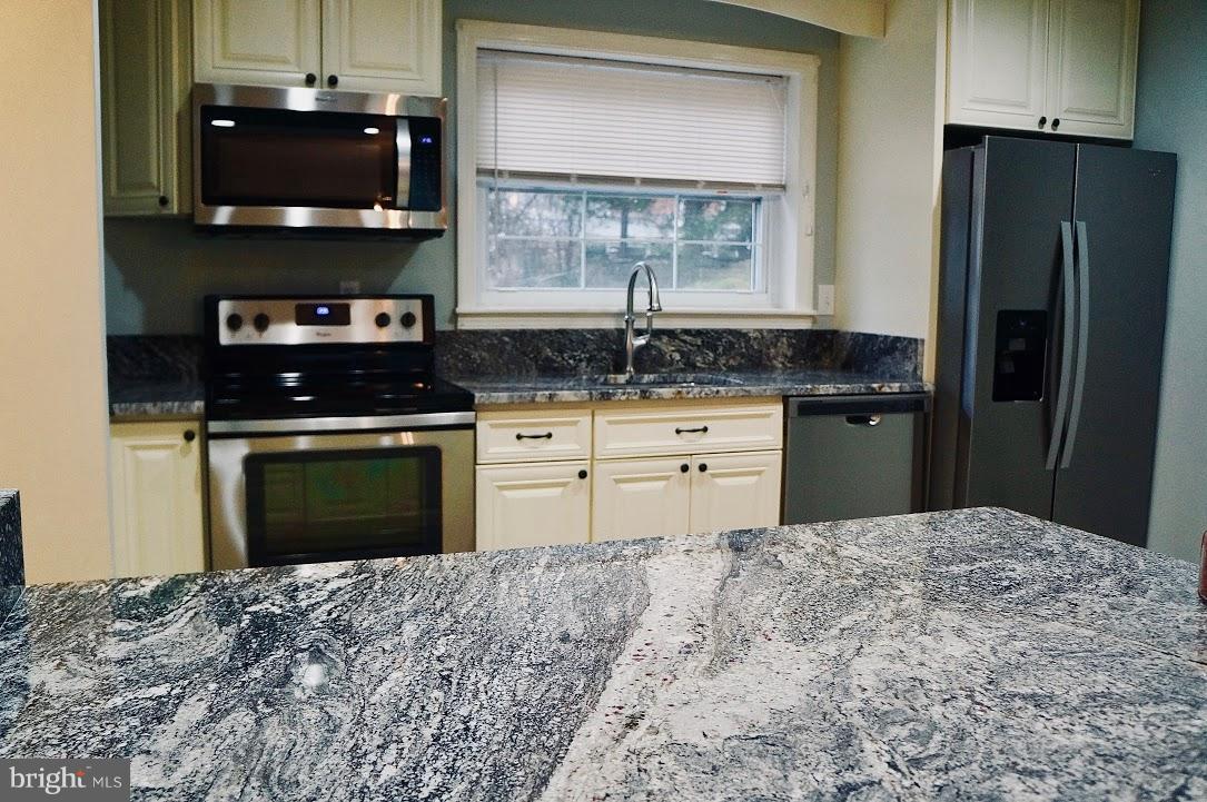 CHEVY CHASE - Residential Lease