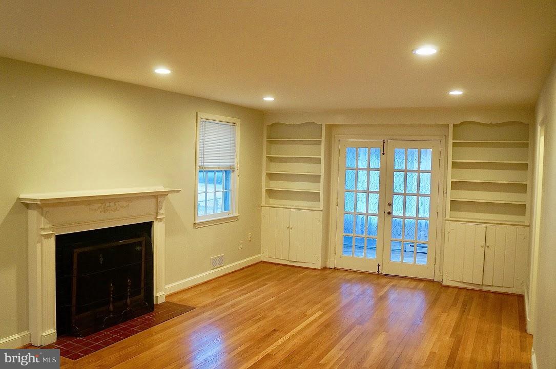 CHEVY CHASE - Residential Lease