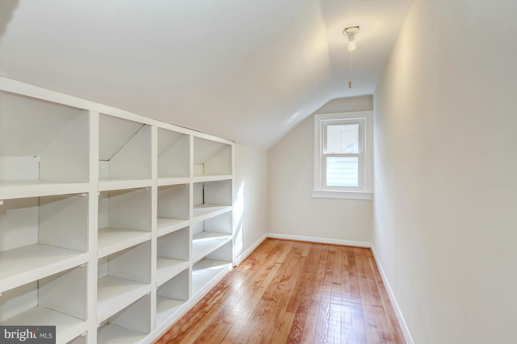 SILVER SPRING - Residential