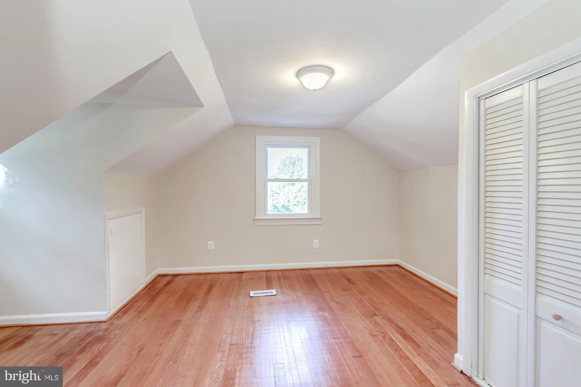 SILVER SPRING - Residential