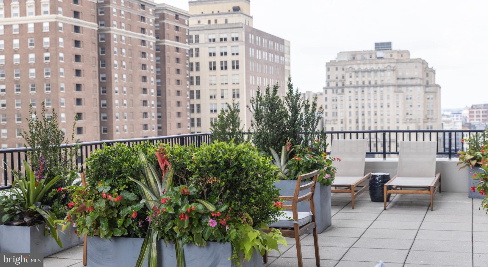 WASHINGTON SQ - Residential Lease