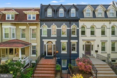 MLS: DCDC2261682