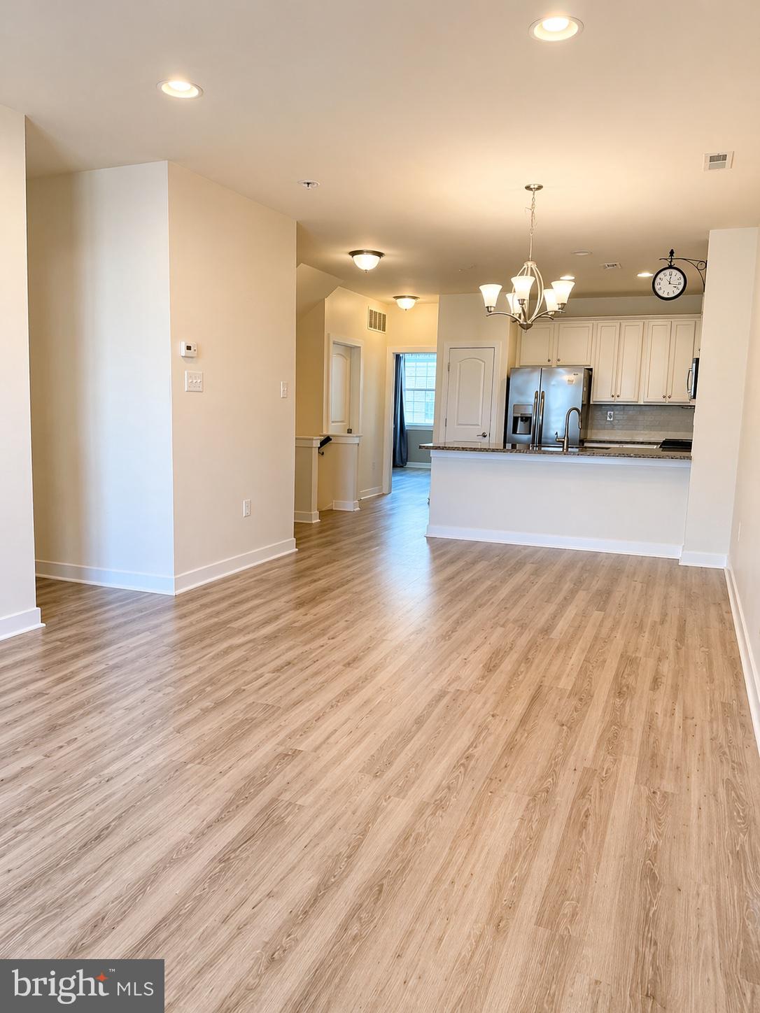 WATERSIDE - Residential