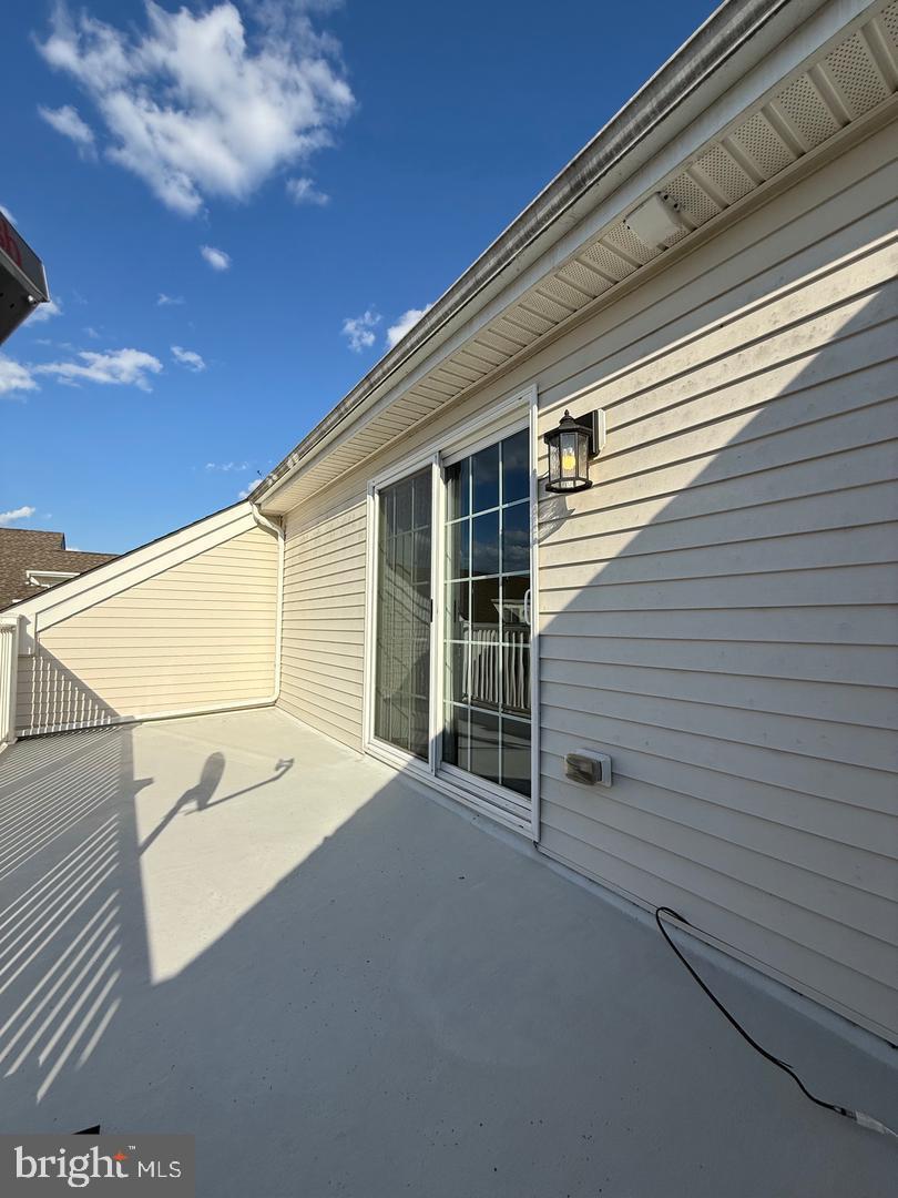 WATERSIDE - Residential