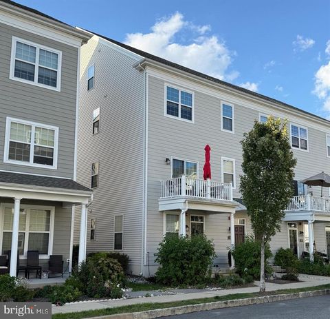 Townhouse For Sale - 116 Konefal Street<br/> BENSALEM, PA 19020