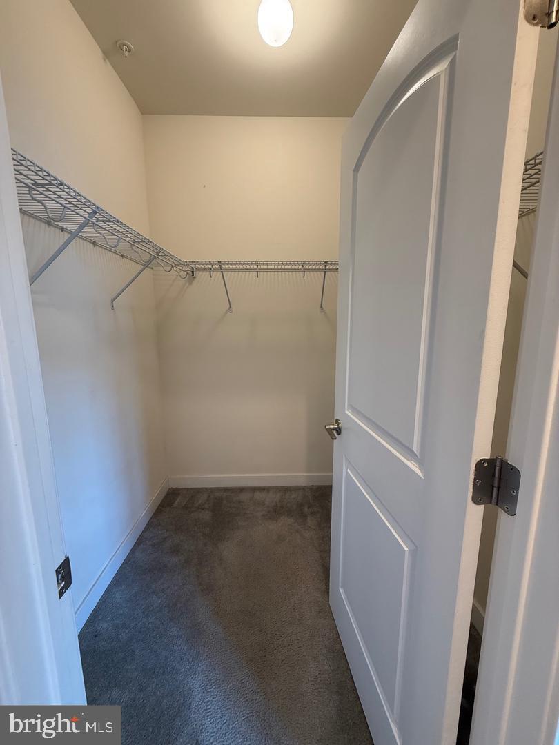 WATERSIDE - Residential