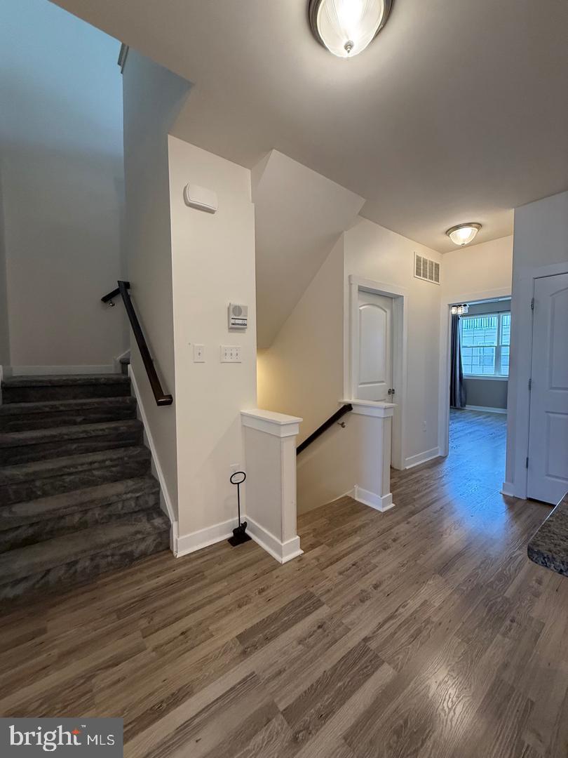 WATERSIDE - Residential