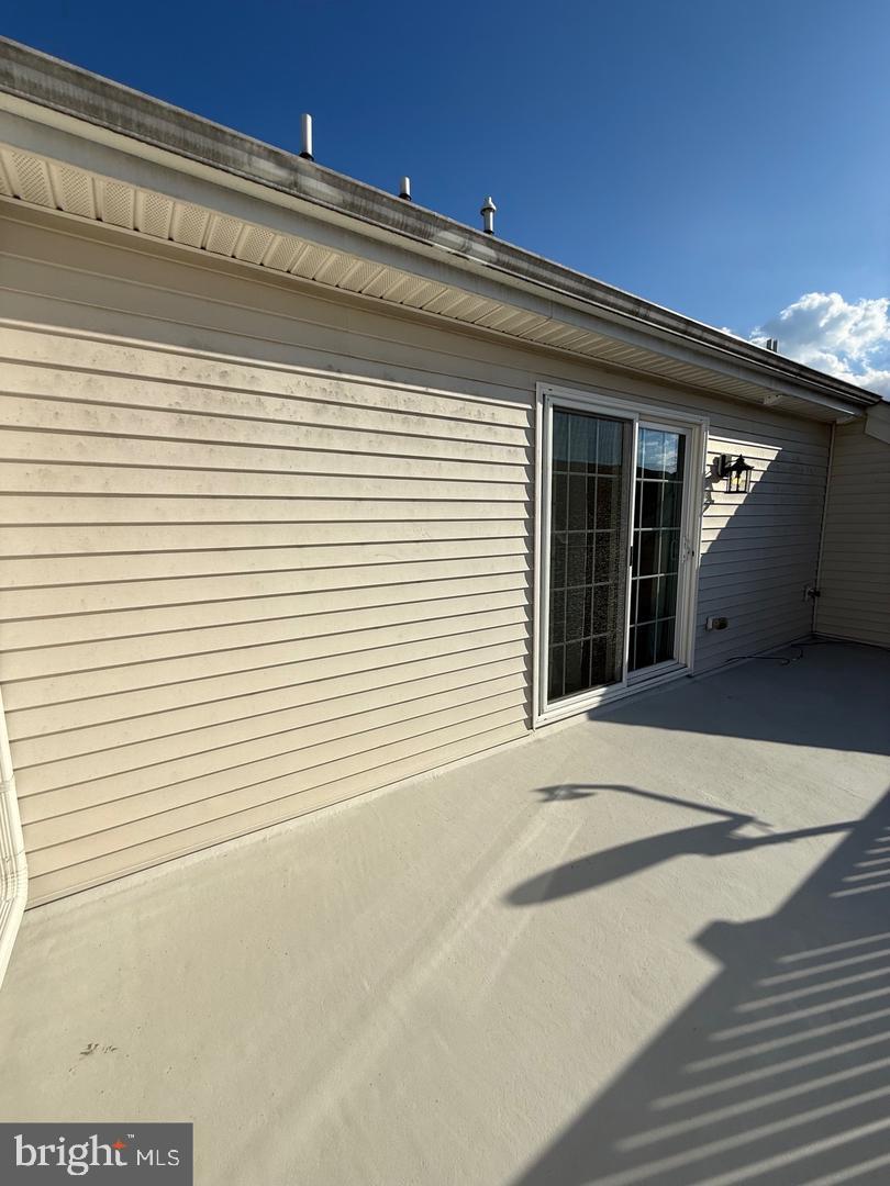 WATERSIDE - Residential