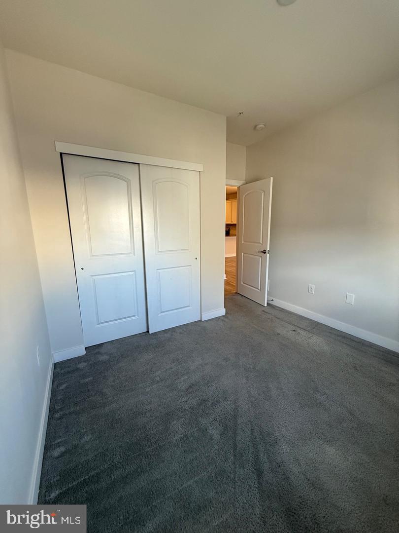 WATERSIDE - Residential