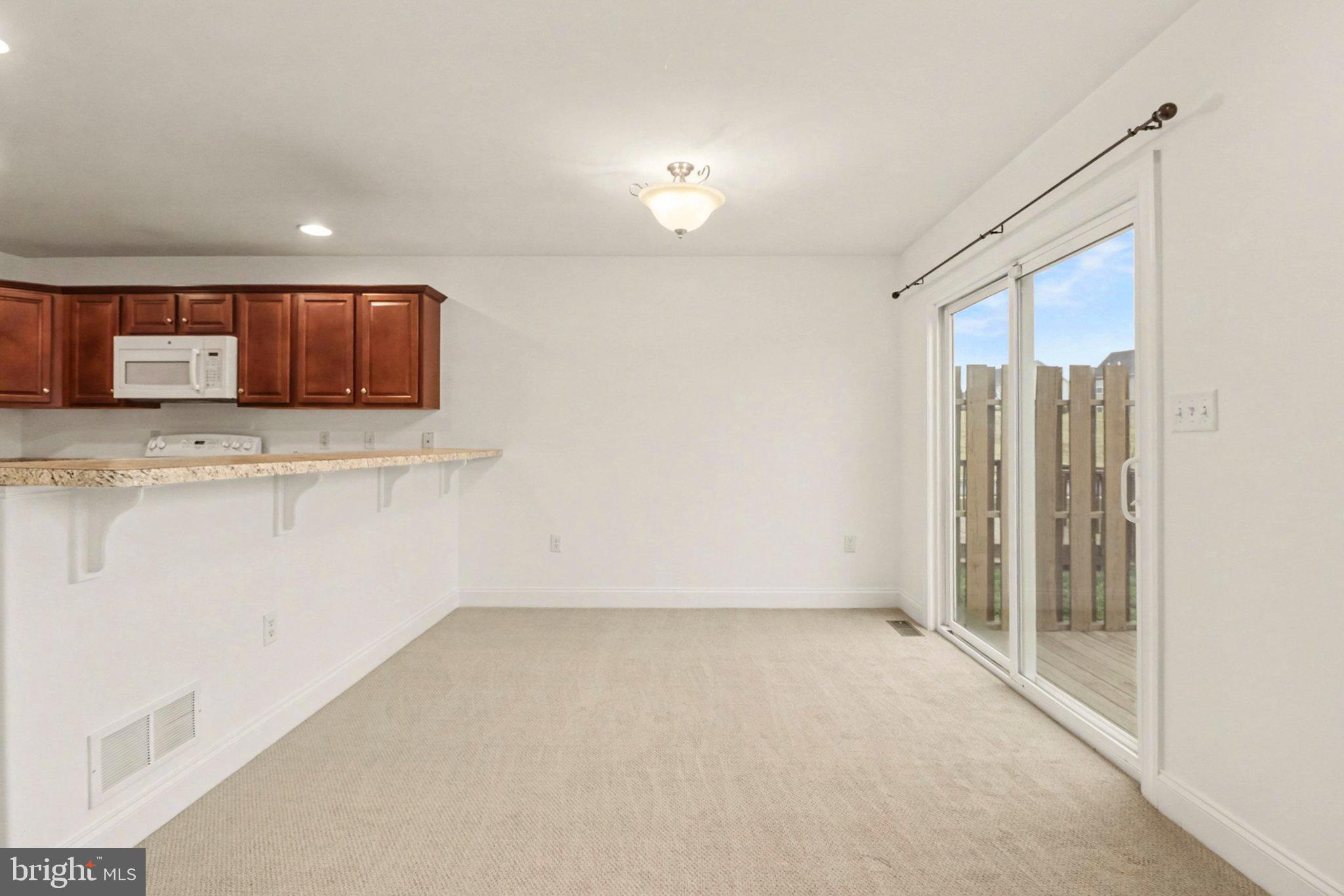 SPRING ROCK - Residential