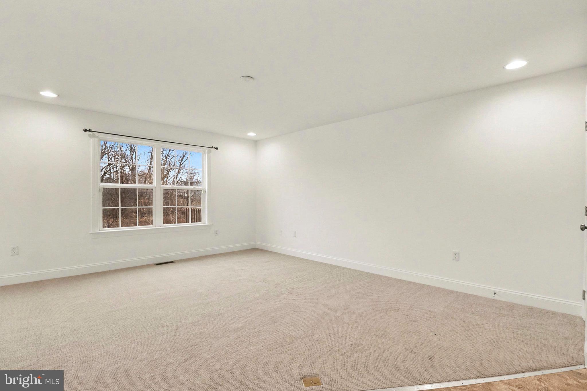 SPRING ROCK - Residential