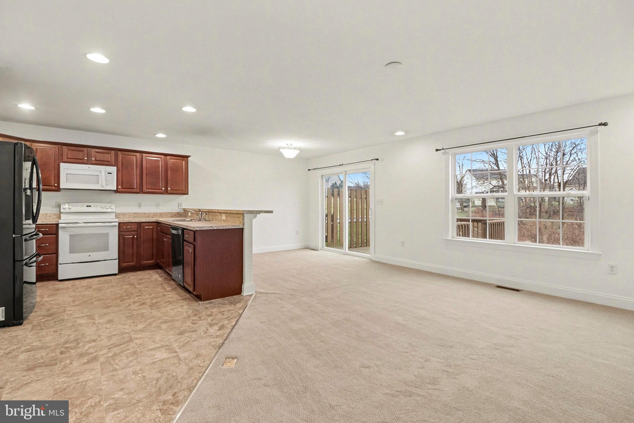 SPRING ROCK - Residential