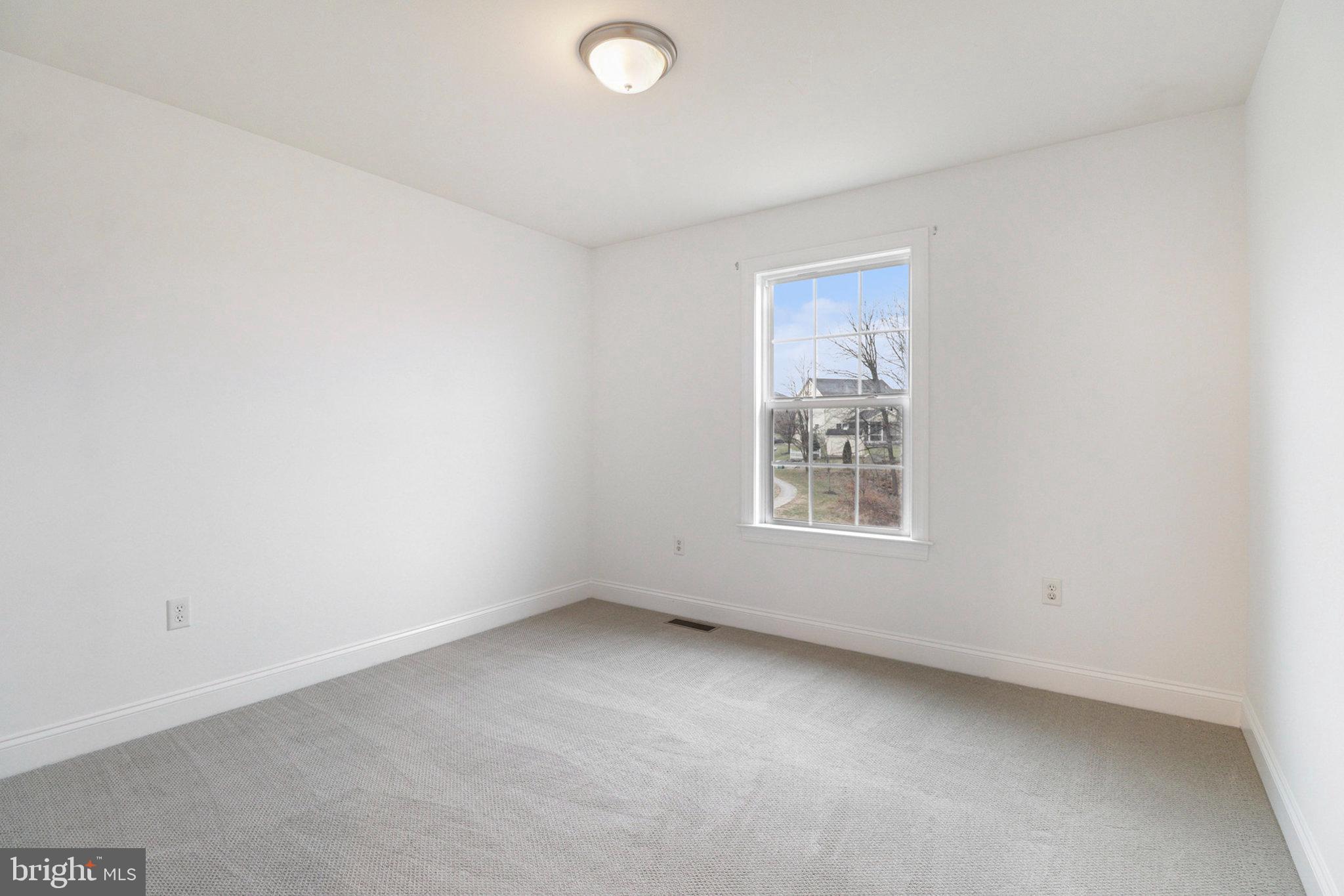 SPRING ROCK - Residential