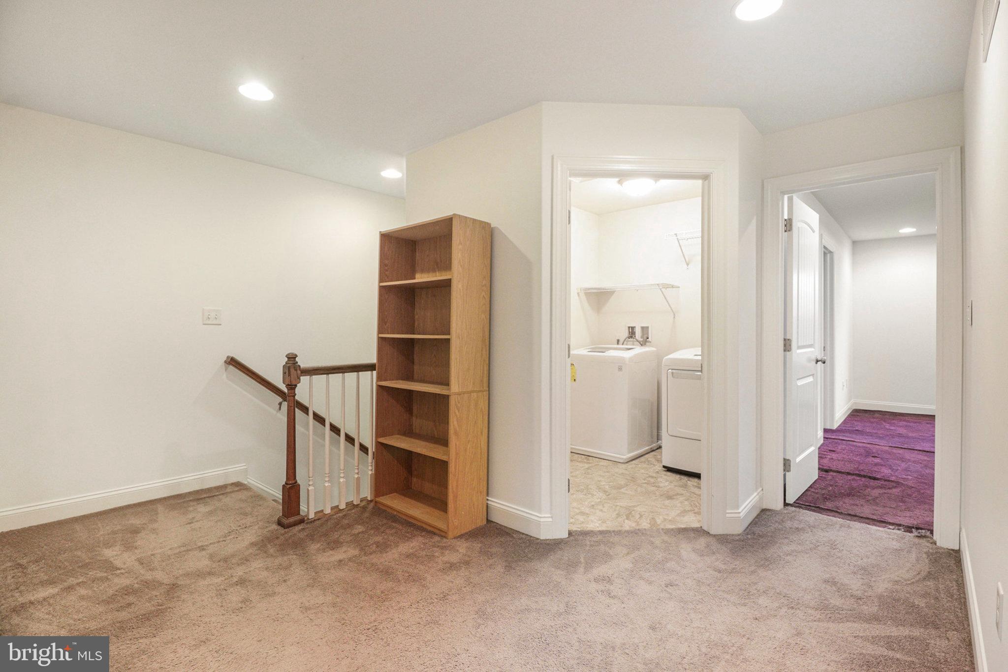 SPRING ROCK - Residential