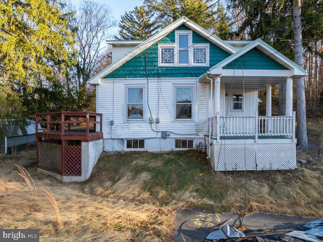 701 E NEVERSINK ROAD