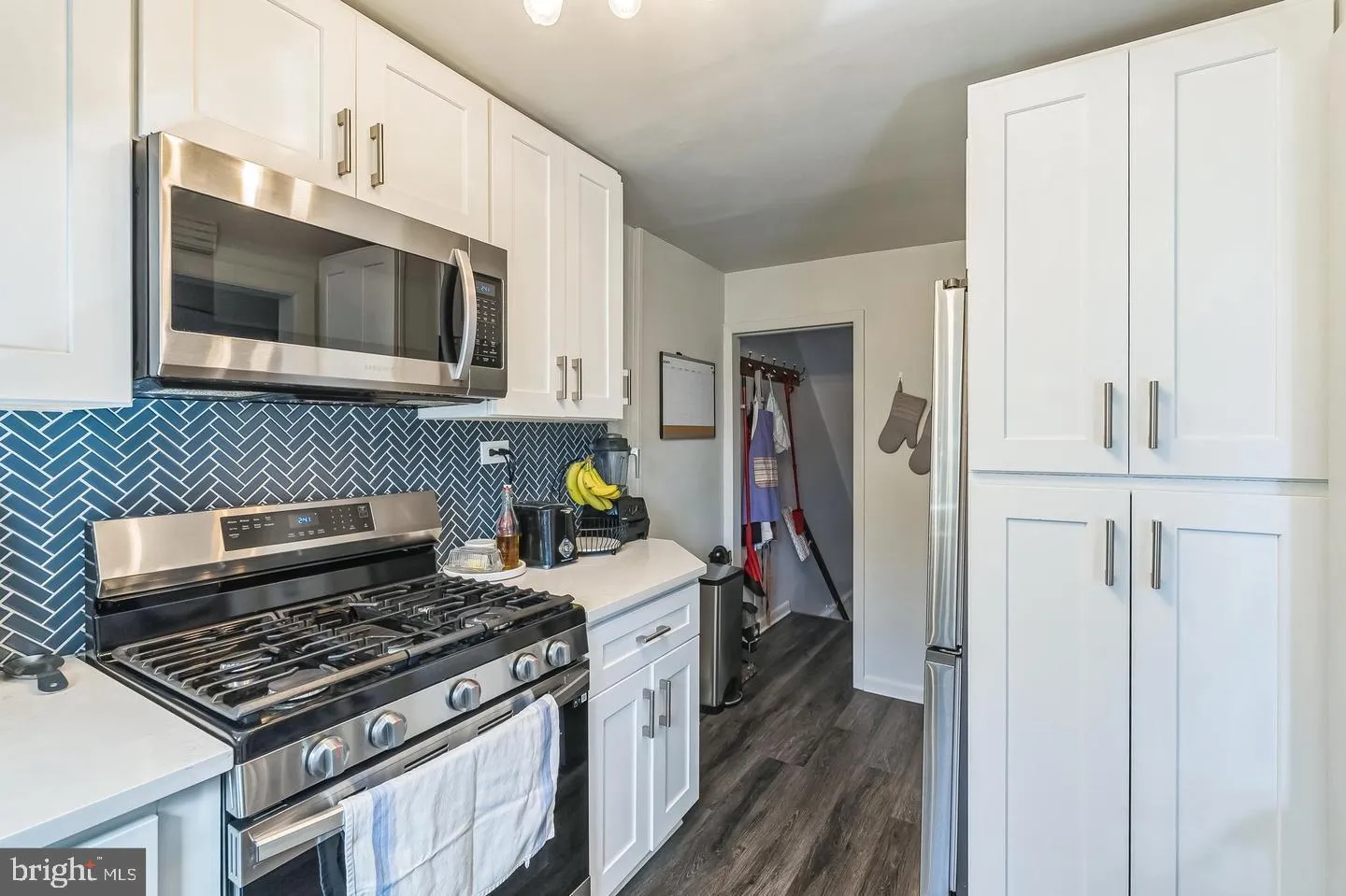 Collingswood, New Jersey 08108, United States, 3 Bedrooms Bedrooms, ,1 BathroomBathrooms,Residential,Active,19989