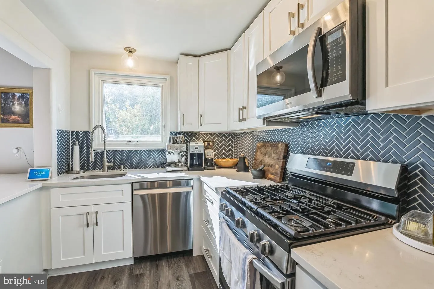 Collingswood, New Jersey 08108, United States, 3 Bedrooms Bedrooms, ,1 BathroomBathrooms,Residential,Active,19989