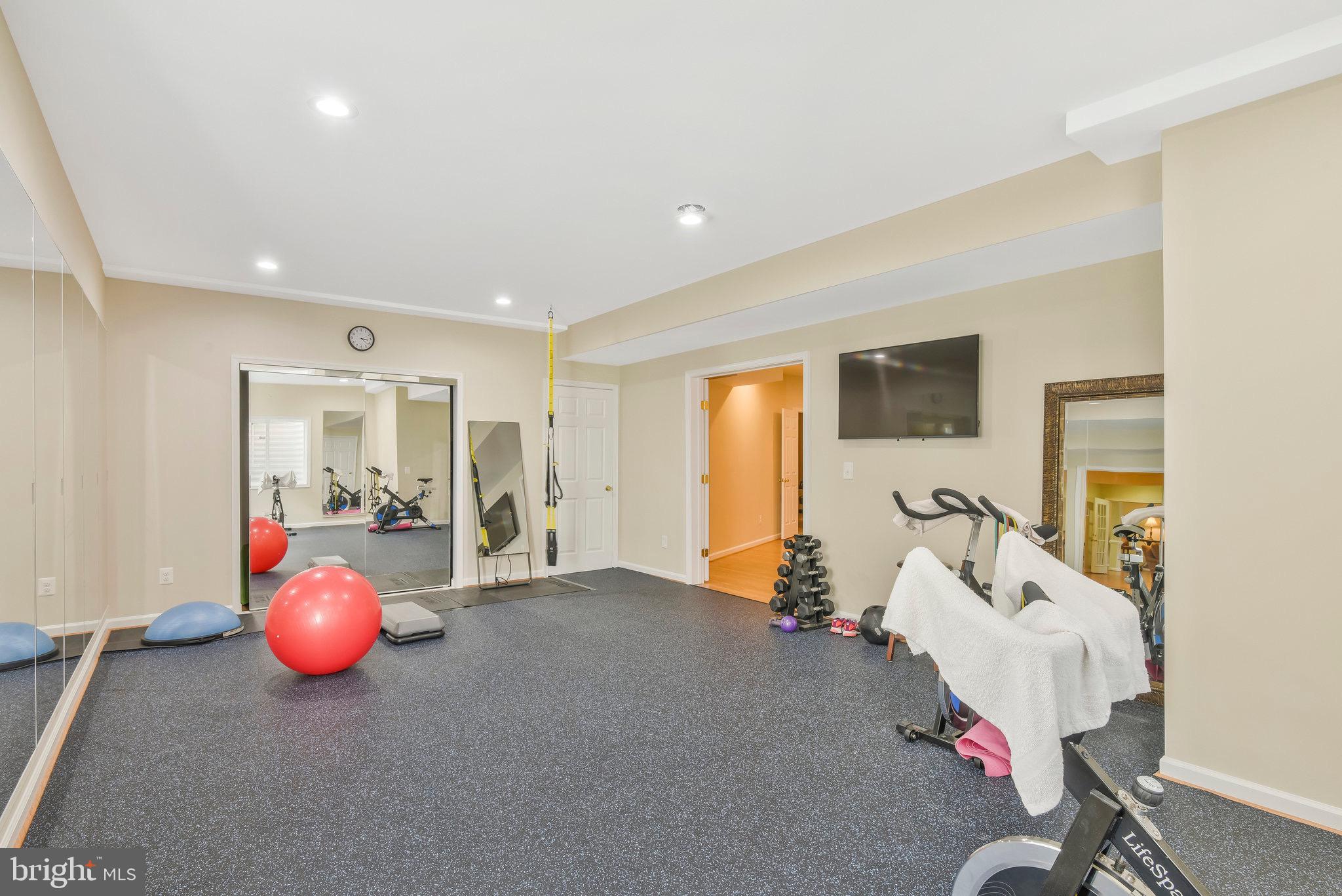 DOMINION VALLEY COUNTRY CLUB - Residential