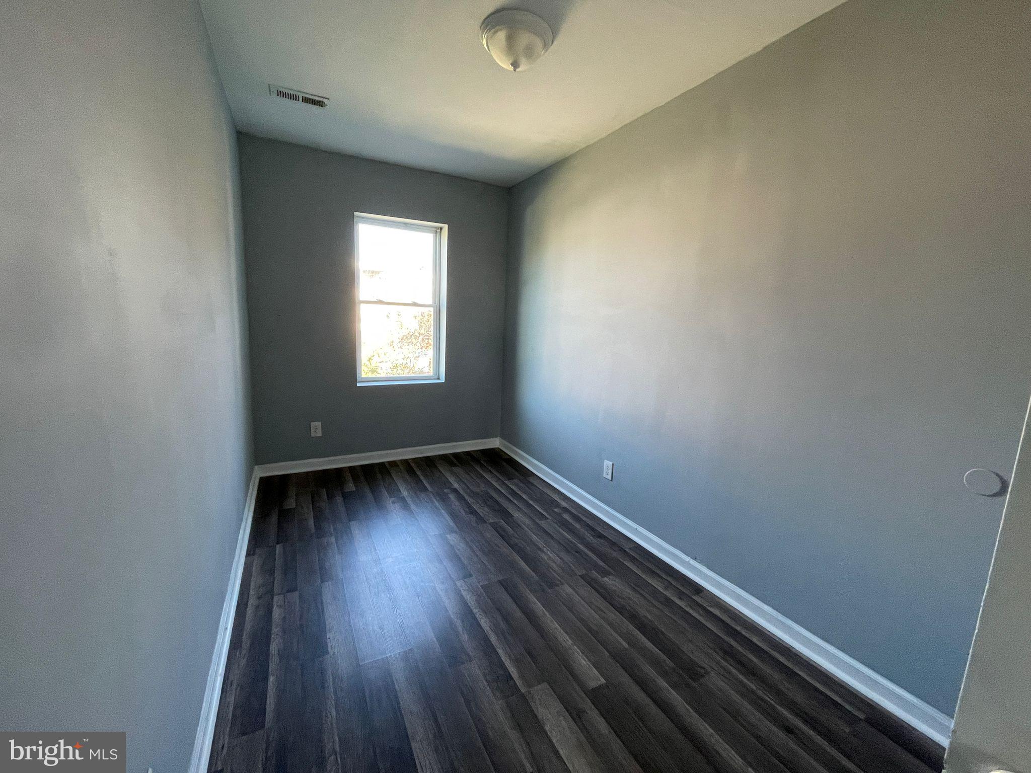 EDNOR GARDENS - LAKESIDE - Residential