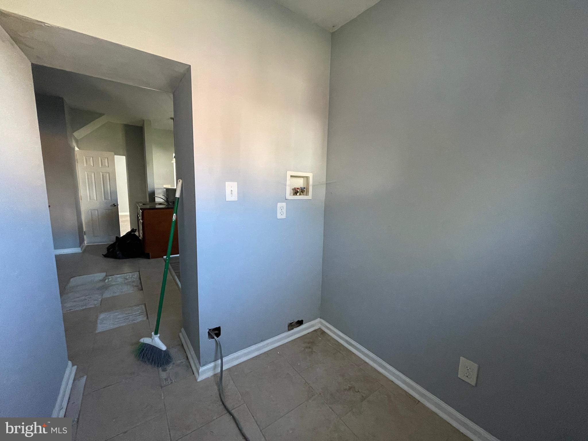 EDNOR GARDENS - LAKESIDE - Residential