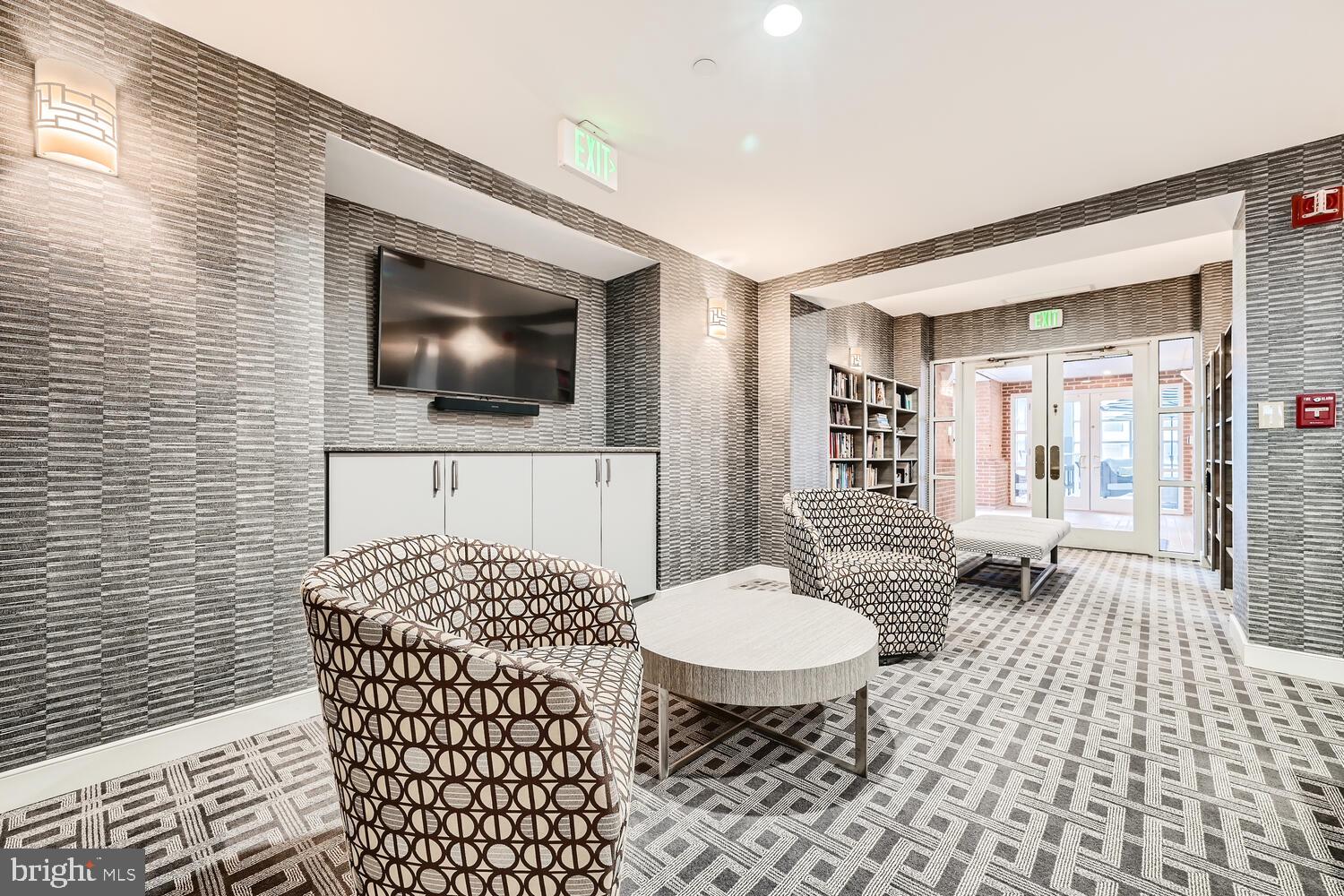 HARBOR EAST - Residential