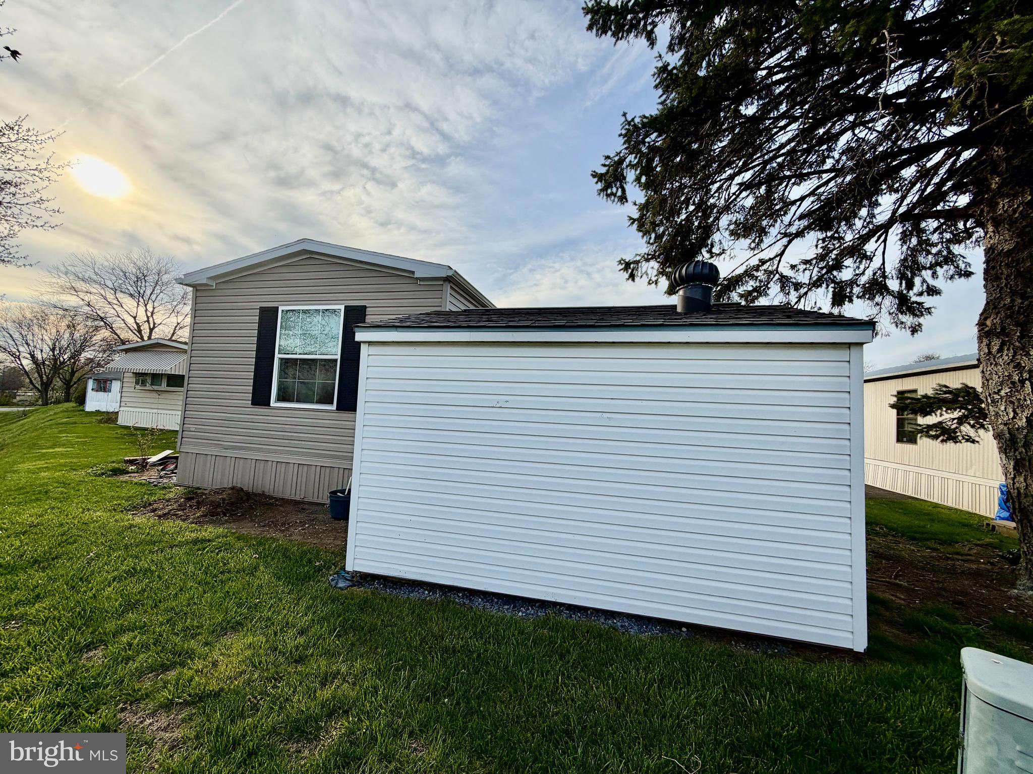 RIDGEWOOD MANOR MHP - Residential