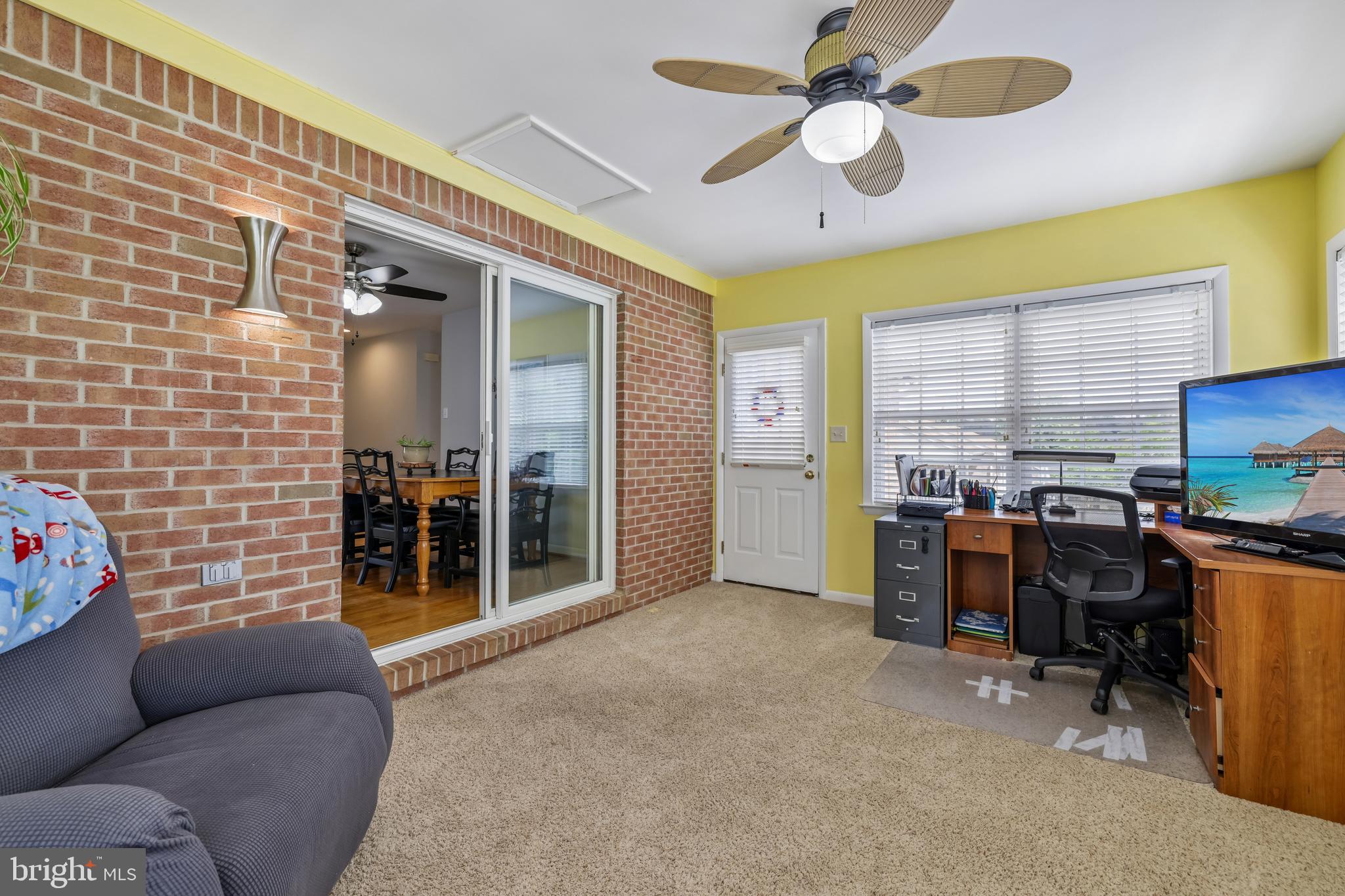 COLONIAL PARK EAST - Residential