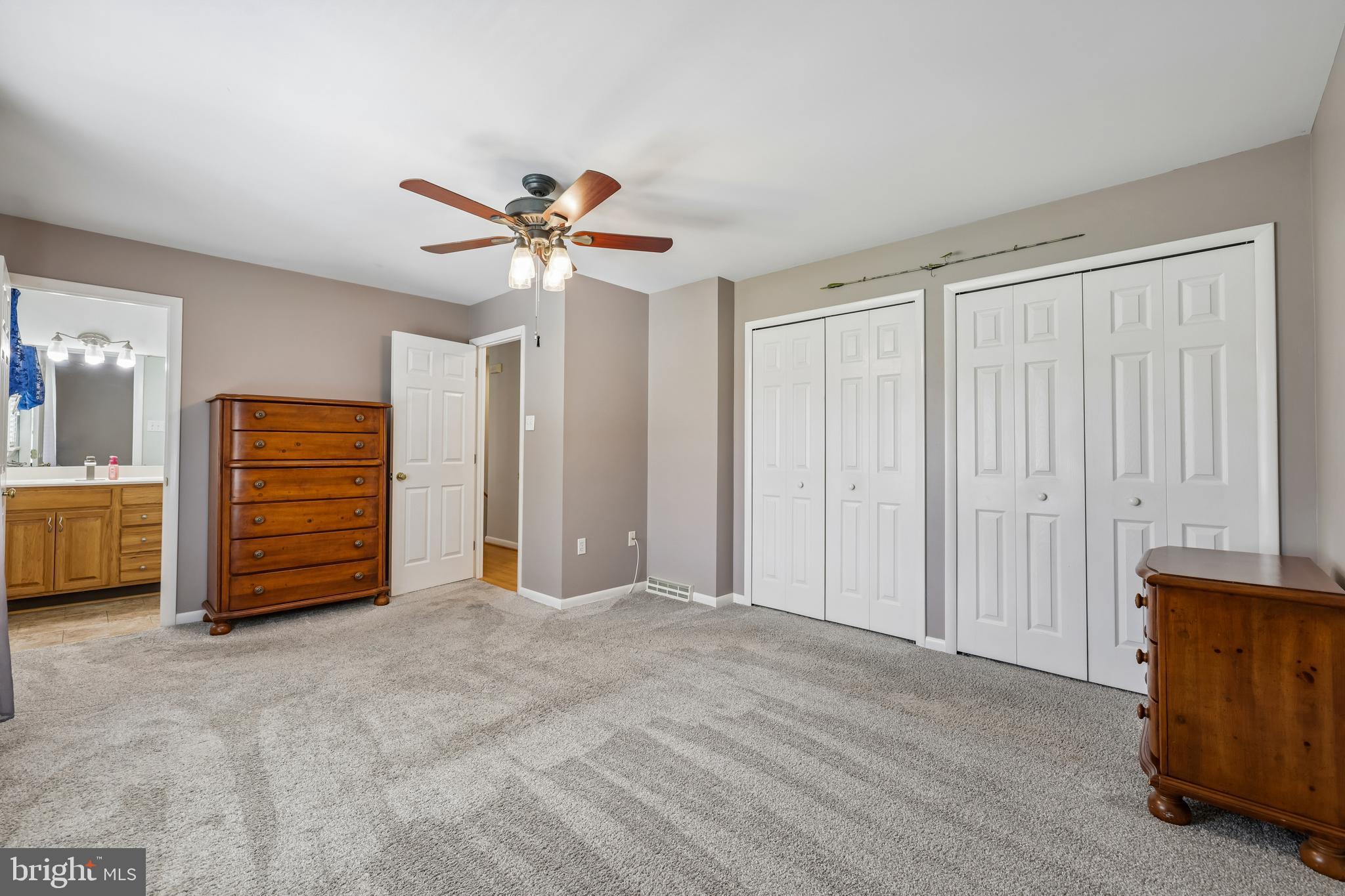 COLONIAL PARK EAST - Residential