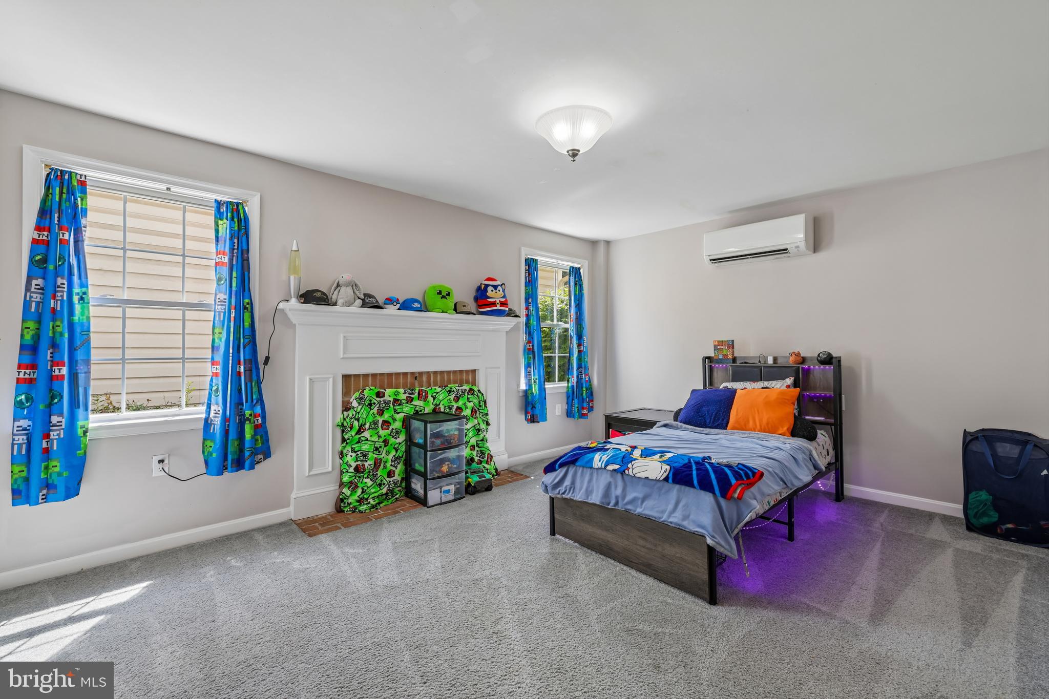 COLONIAL PARK EAST - Residential