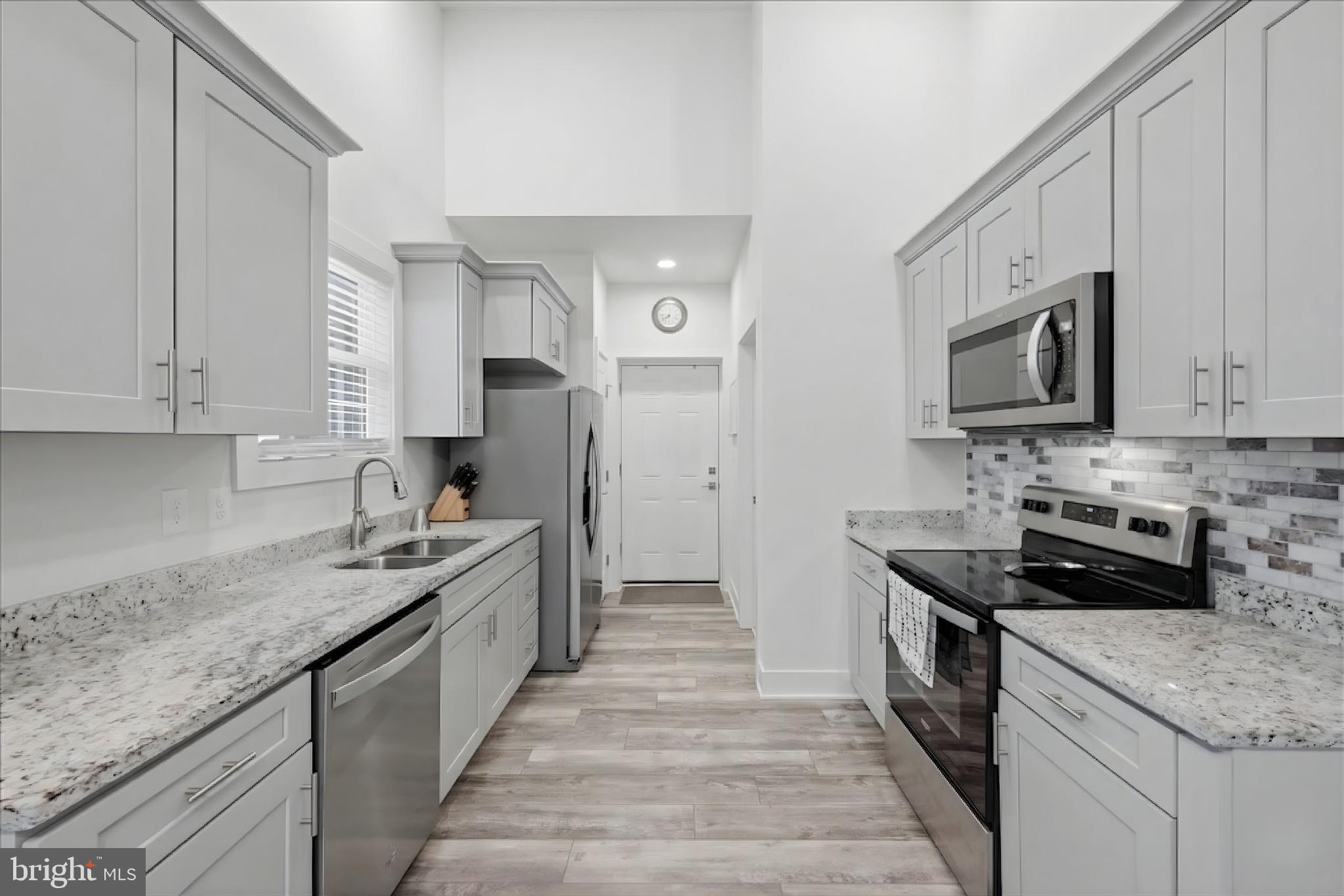 GLEBE HARBOR - Residential