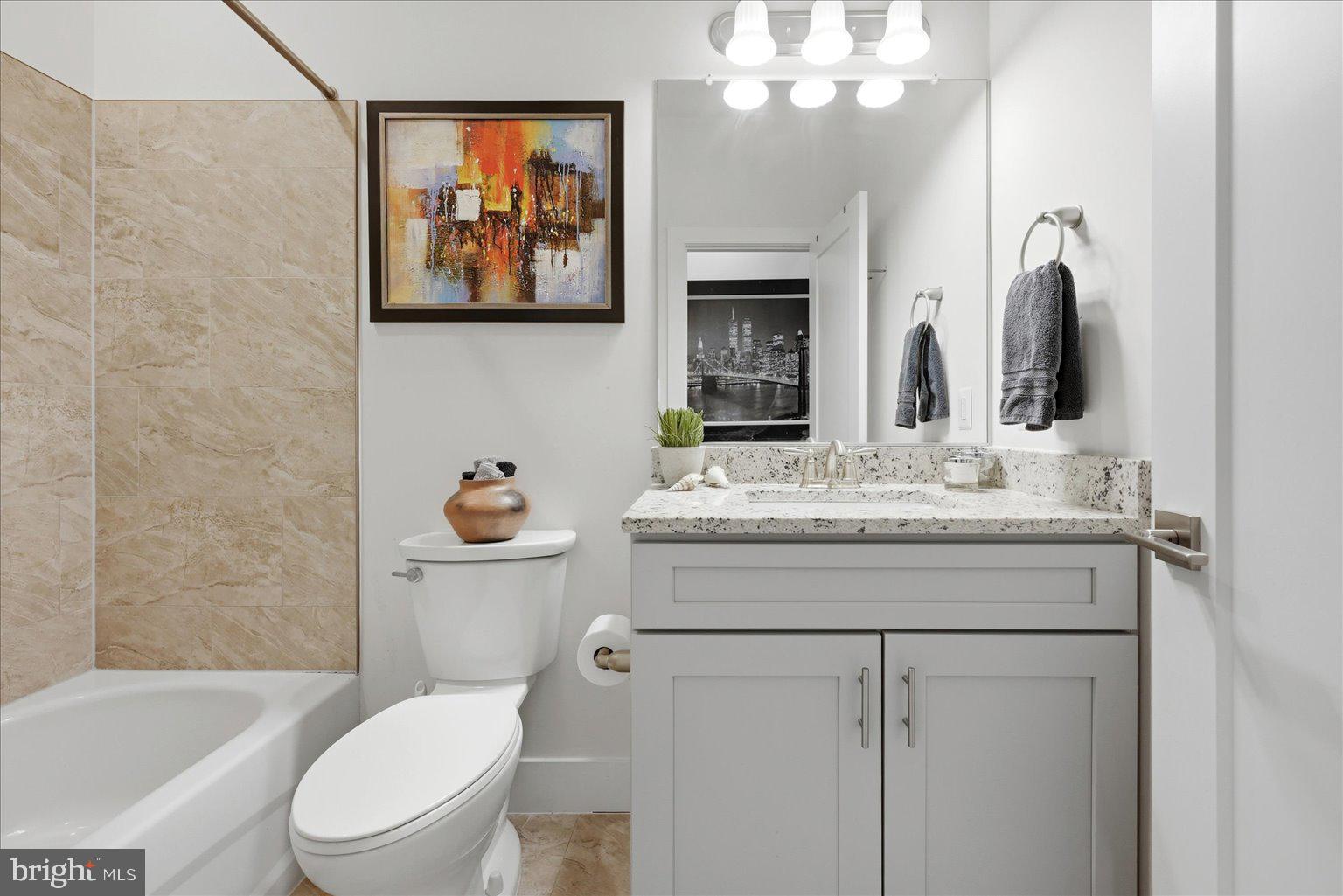 GLEBE HARBOR - Residential