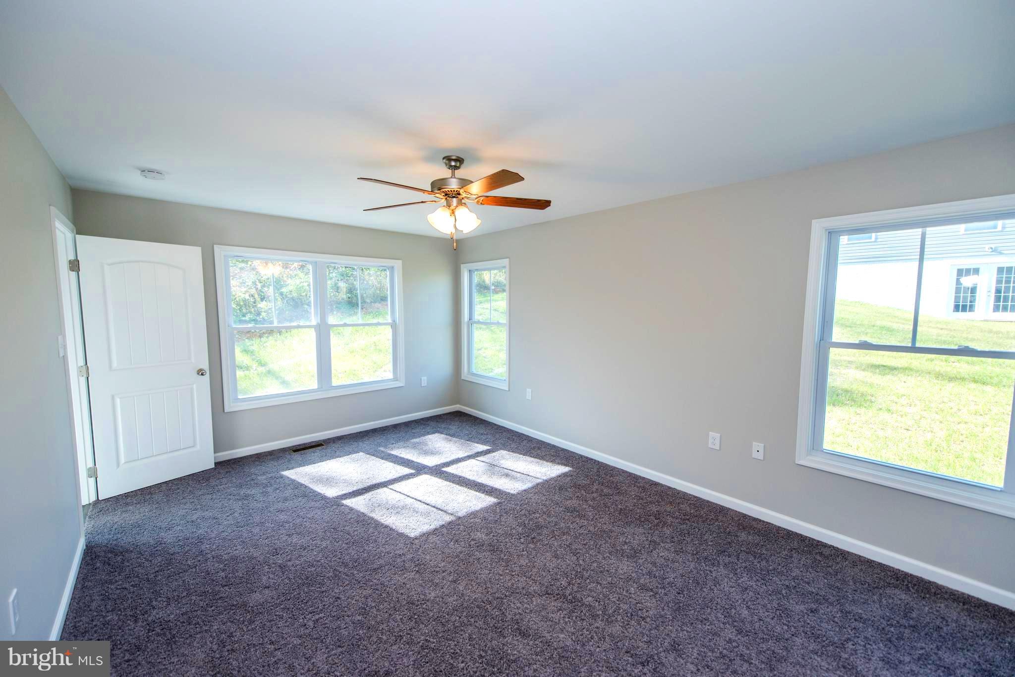 RED HILL - Residential