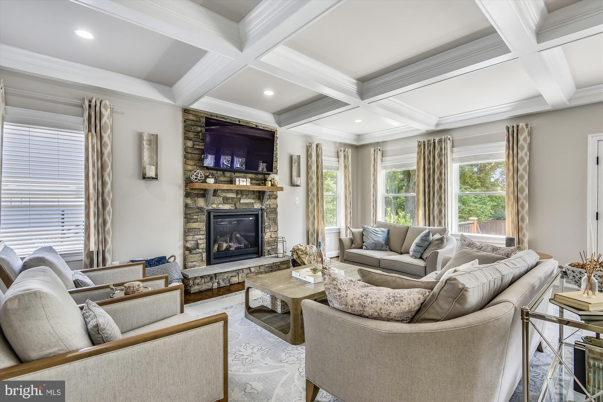 WILLIAMSBURG VILLAGE - Residential