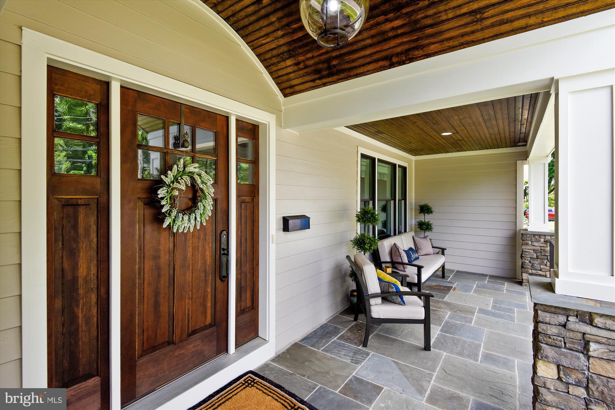 WILLIAMSBURG VILLAGE - Residential