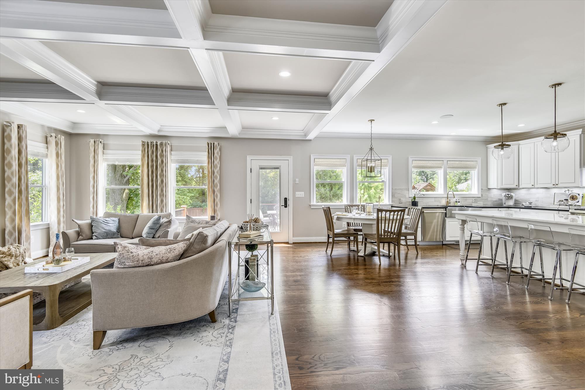 WILLIAMSBURG VILLAGE - Residential