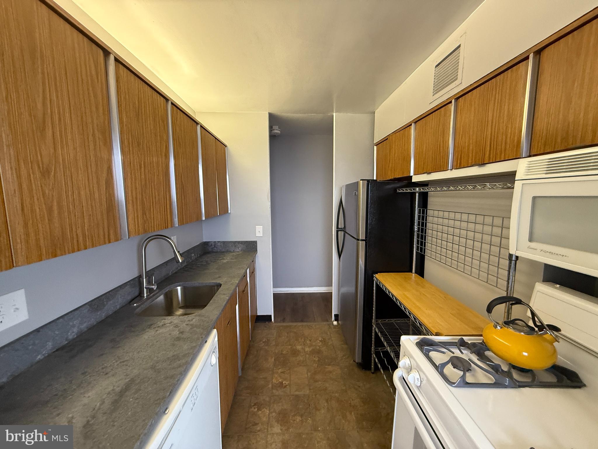 TUSCANY-CANTERBURY - Residential